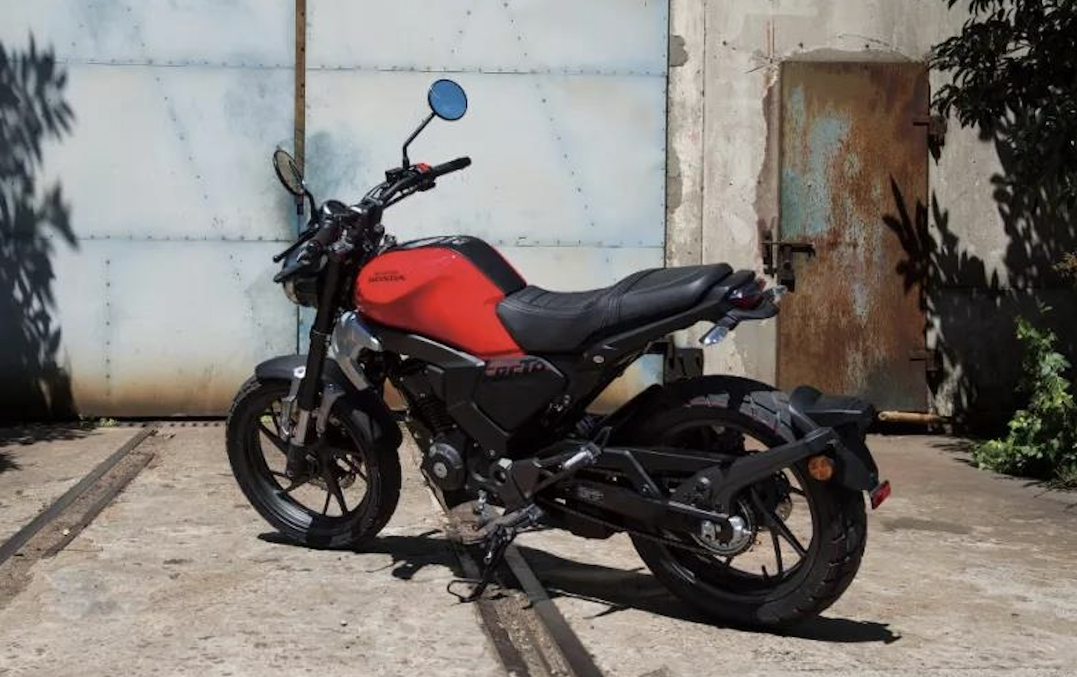 Honda CBF190TR